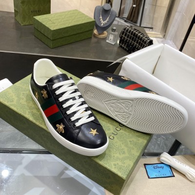 Gucci Men's Ace Sneakers in Black Leather with Bee and Star GGSS24308