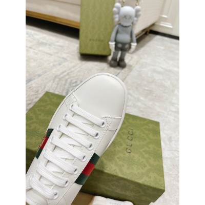 Gucci Men's Ace Sneakers in White Leather with Bee GGSS24313