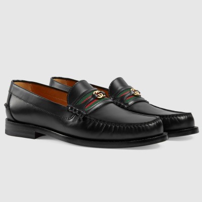 Gucci Men's Loafers in Black Leather with Interlocking G GGSS24082