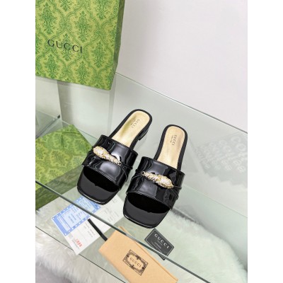 Gucci Slide Sandals in Black Leather with Snake Hardware GGSS24271