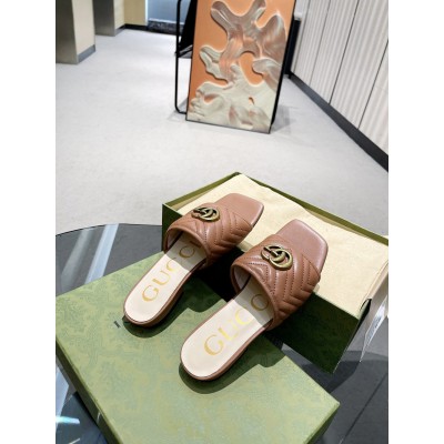 Gucci Slide Sandals in Brown Matelasse Leather with Double G GGSS24275