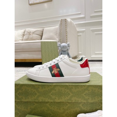 Gucci Women's Ace Sneakers in White Leather with Bee GGSS24366